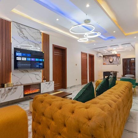 God'S Touch Apartments Remi Fani Kayode Gra. Ikeja Exteriör bild